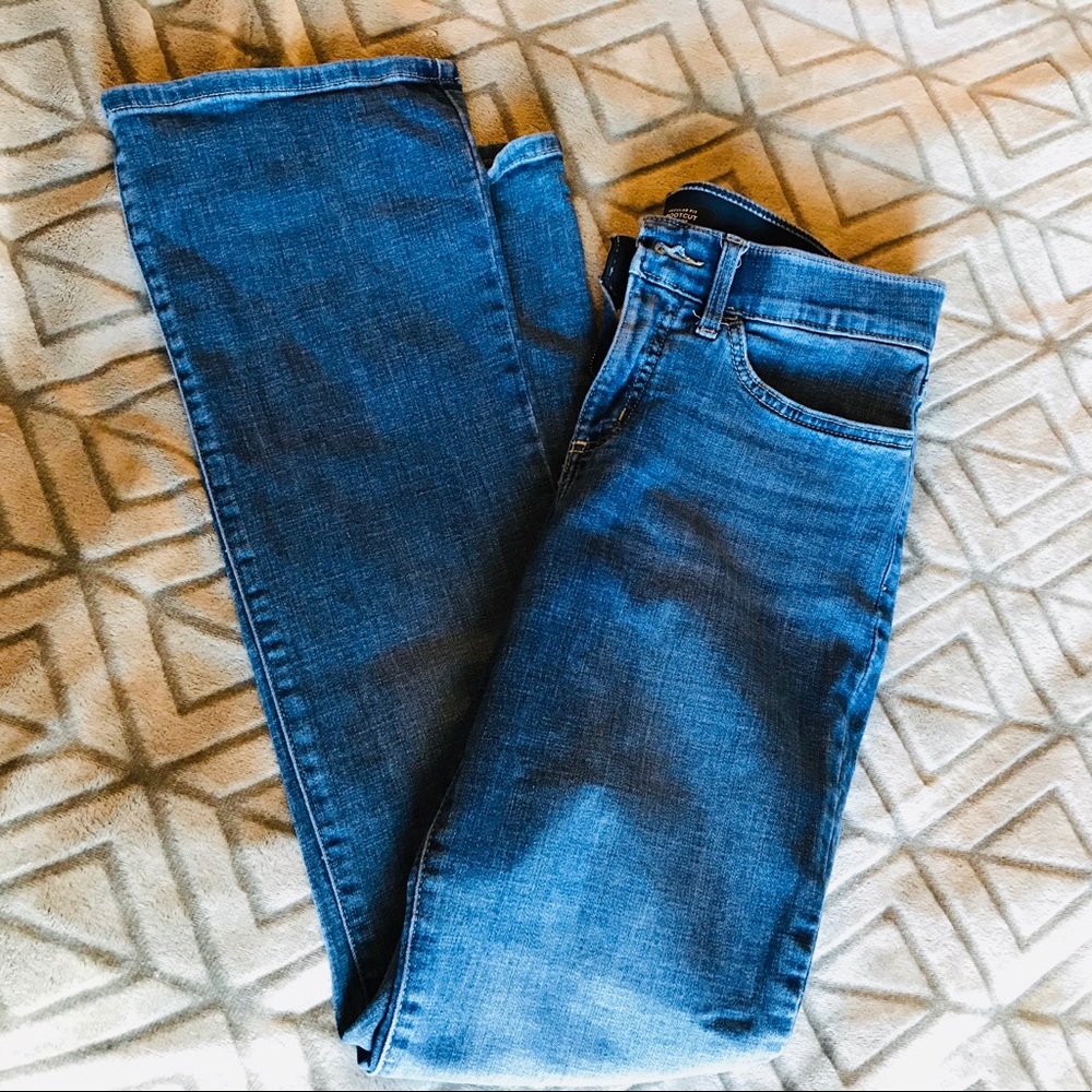 Lee Jeans